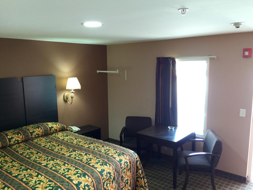 Crown Inn - Fayetteville Zewnętrze zdjęcie